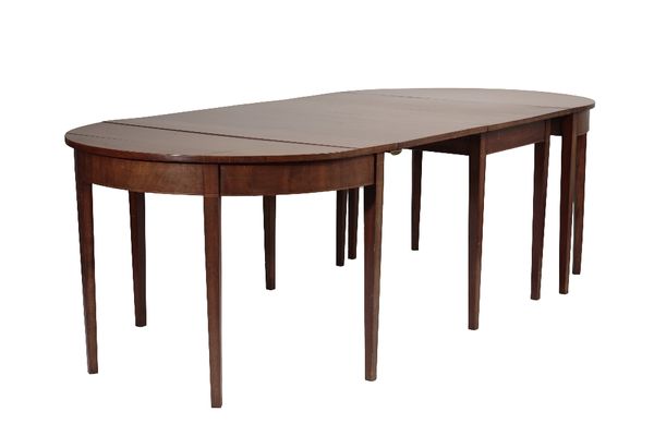 MAHOGANY AND SATINWOOD BANDED EXTENDING DINING TABLE