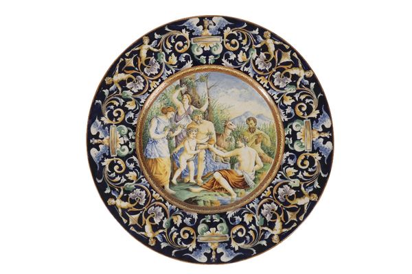 PAIR OF LARGE ITALIAN MAIOLICA CHARGERS, 19TH CENTURY