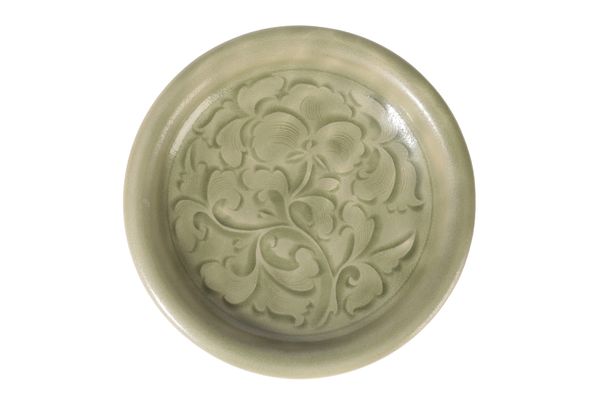 CARVED CELADON-GLAZED DISH, LONGQUAN STYLE