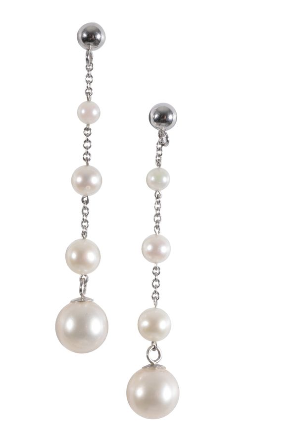 A PAIR OF FRESHWATER CULTURED PEARL EARRINGS