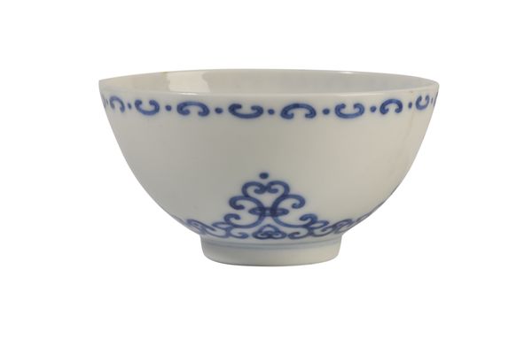 BLUE AND WHITE CUP, YONGZHENG MARK AND PERIOD