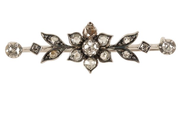 A VICTORIAN DIAMOND FLORAL BAR BROOCH