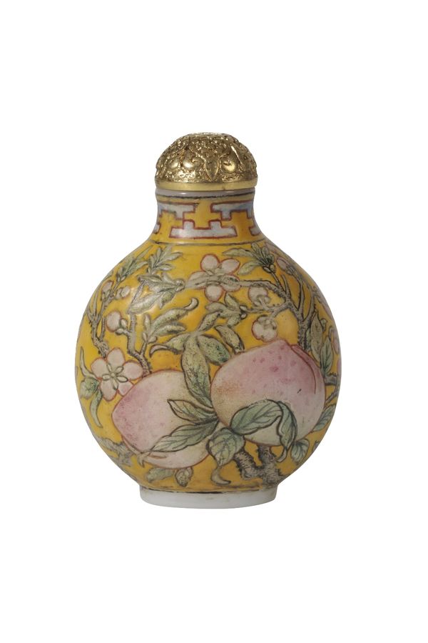 ENAMELLED GLASS SNUFF BOTTLE, QIANLONG FOUR CHARACTER MARK AND PROBABLY OF THE PERIOD