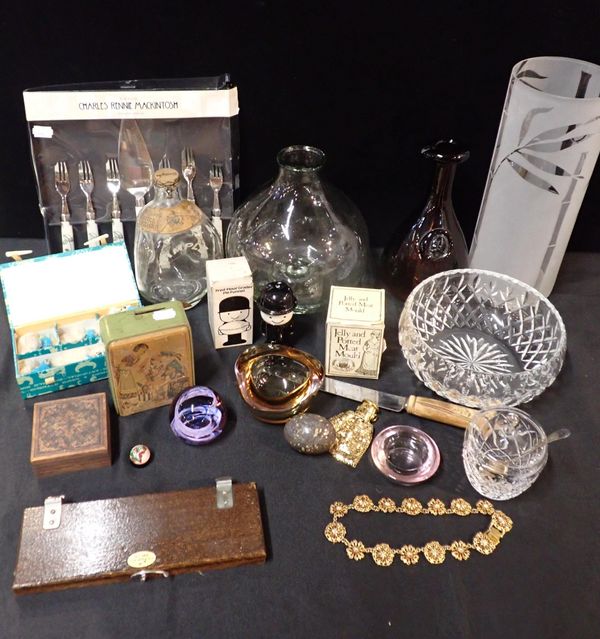 A BOXED 'FRED FLOUR GRADER' PIE FUNNEL