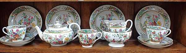 A COPELAND SPODE ‘ASIATIC PHEASANT’ PATTERN PART TEA SERVICE