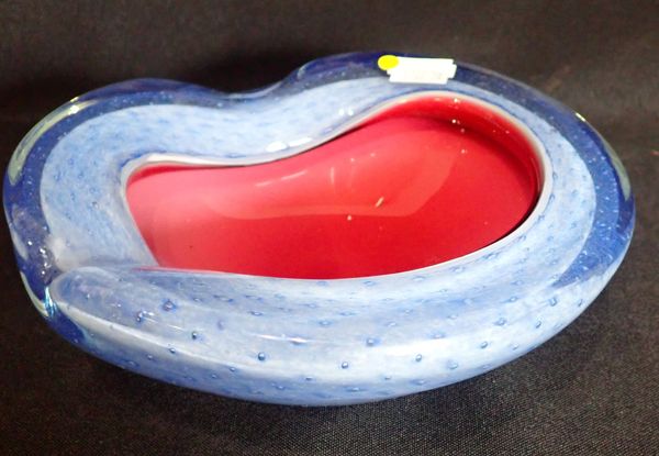 A MURANO GLASS FREE-FORM ASHTRAY