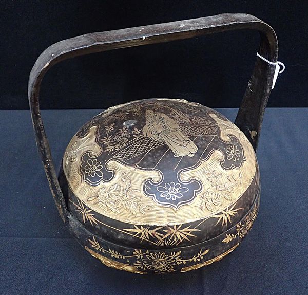 A CHINESE LACQUERED AND GILT HANDLED BASKET
