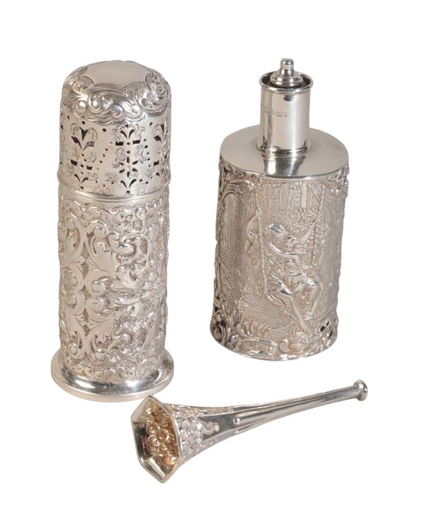 A LATE VICTORIAN SILVER SCENT BOTTLE