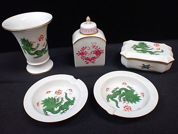 A SMALL MEISSEN DOME-TOP CADDY