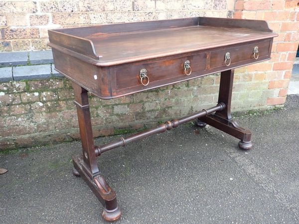 AN EARLY VICTORIAN MAHOGANY WASHSTAND