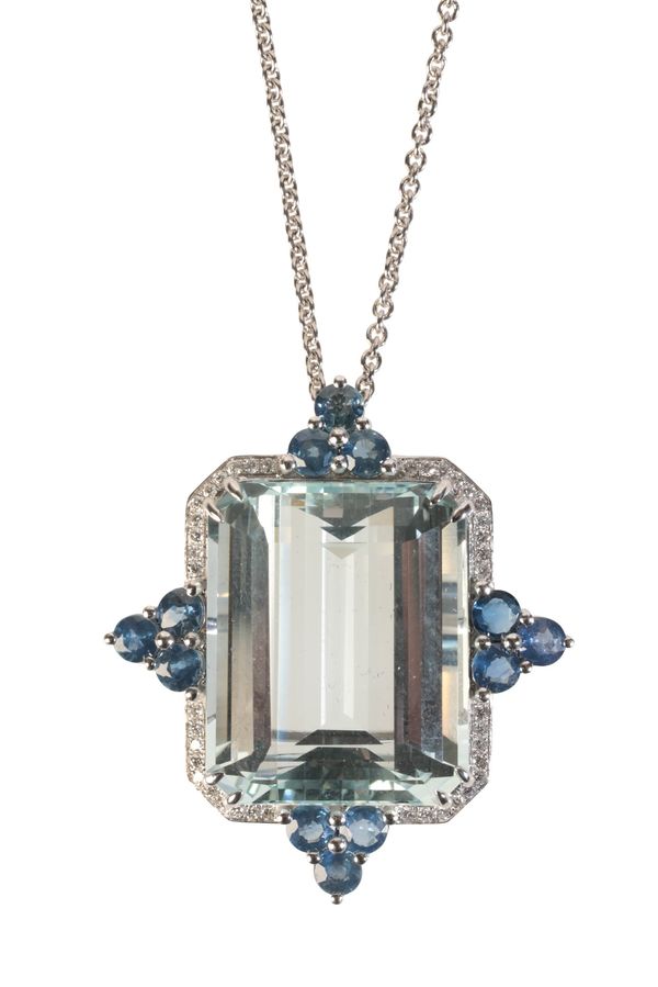 AN AQUAMARINE, SAPPHIRE AND DIAMOND PENDANT NECKLACE