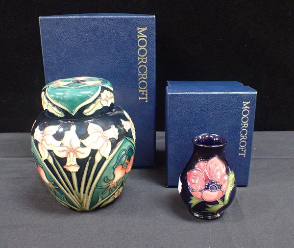 MOORCROFT: A CAROUSEL PATTERN GINGER JAR