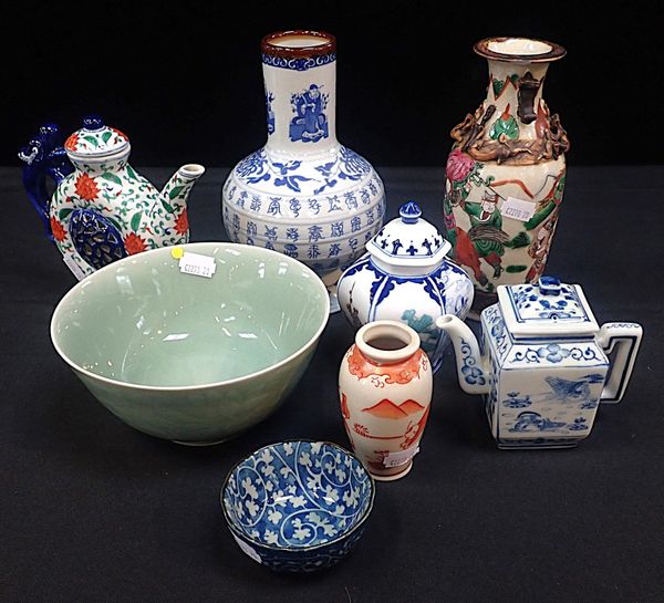 A QUANTITY OF ASIAN CERAMICS