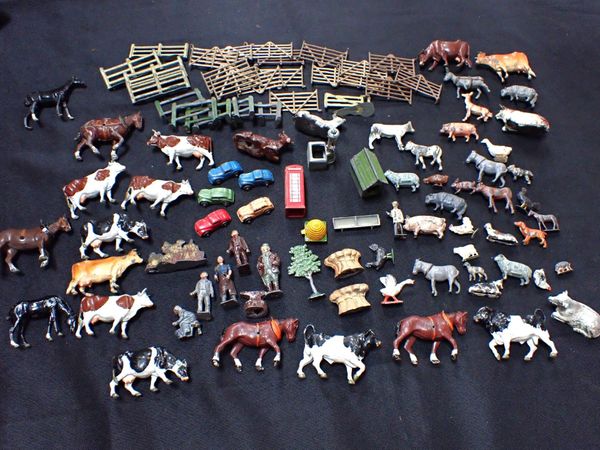 A QUANTITY OF BRITAIN'S AND SIMILAR CAST METAL FARM MODELS