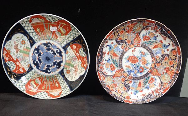 TWO IMARI STYLE POLYCHROME ASIAN DISHES