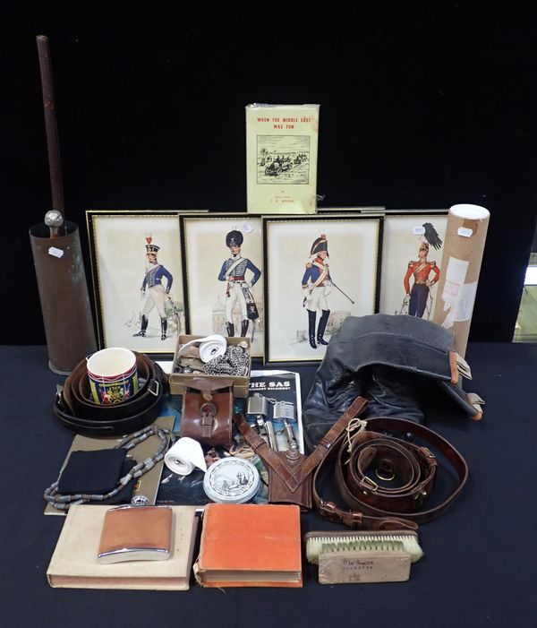 A COLLECTION OF MILITARIA