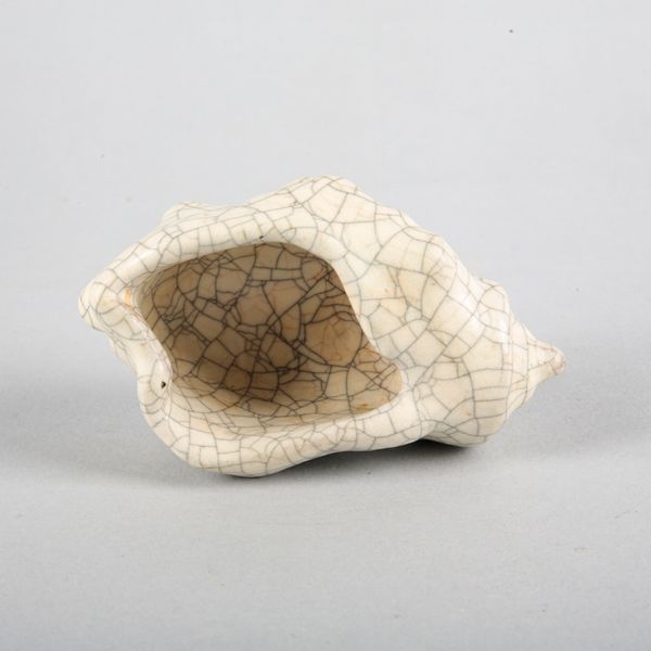 A CHINESE GUAN-TYPE CERAMIC BRUSH WASHER