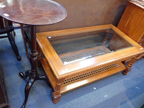 A MAHOGANY TALL TRIPOD TABLE