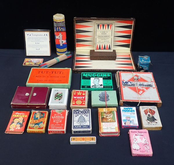 A COLLECTION OF MIXED VINTAGE GAMES