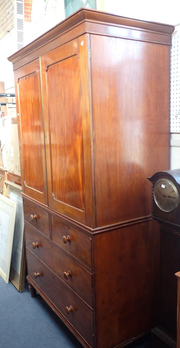 A GEORGE IV MAHOGANY LINEN PRESS