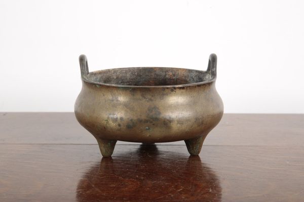 A CHINESE BRONZE CENSER