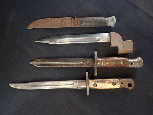 A SHORTENED WWI BAYONET