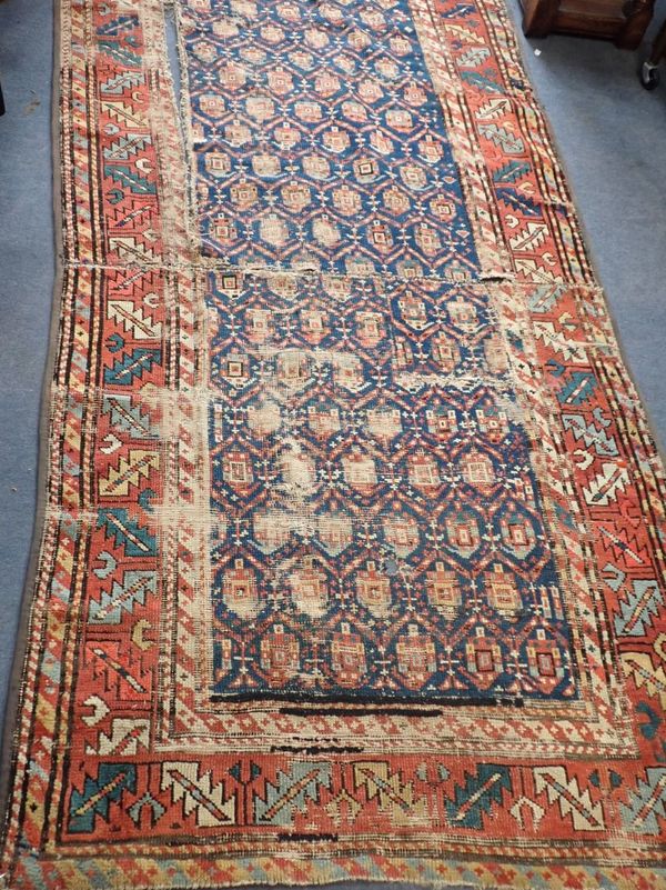 AN ANTIQUE SHIRVAN RUNNER