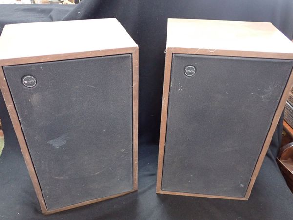 A PAIR OF TANNOY T125 SPEAKERS