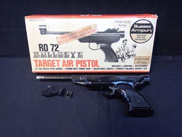 AN RO BULLSEYE AIR PISTOL, BOXED