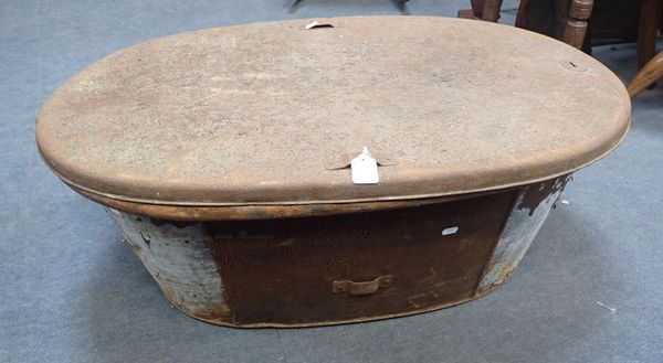 A TIN BATH, WITH PAINTED INTERIOR AND LOCKABLE LID