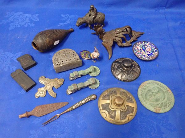 A COLLECTION OF ASIAN METAL OBJECTS