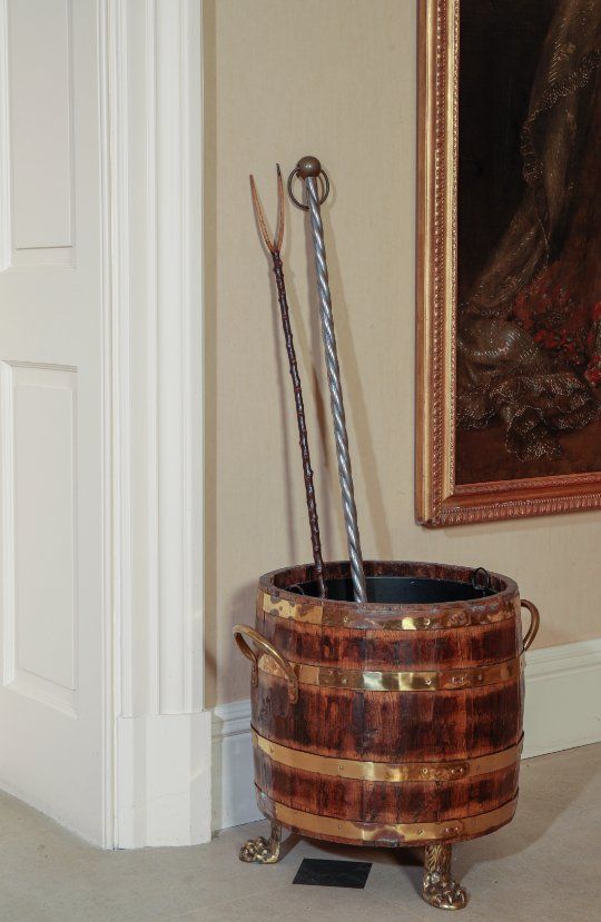 AN OAK AND BRASS-BOUND BUCKET