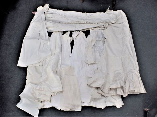 A COLLECTION OF ANTIQUE LACE EDGED HANDKERCHIEFS, BABY CLOTHES