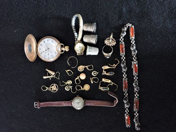 A COLLECTION OF JEWELLERY AND WATCHES