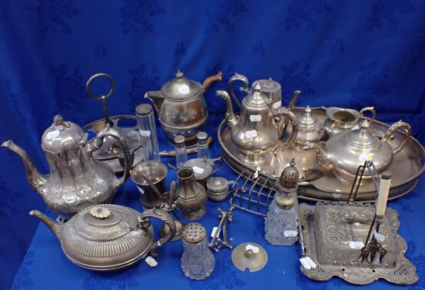 A COLLECTION OF PLATED TEAWARE AND OTHER PLATED ITEMS