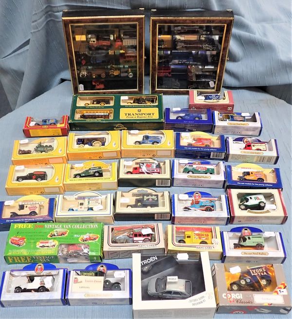 A VARIED COLLECTION OF MODEL VEHICLES