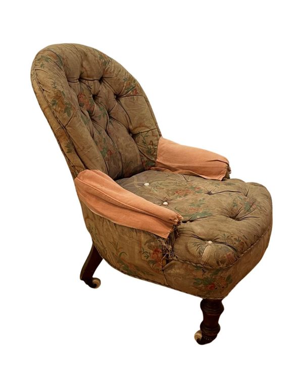 A SMALL VICTORIAN UPHOLSTERED SPOONBACK CHAIR