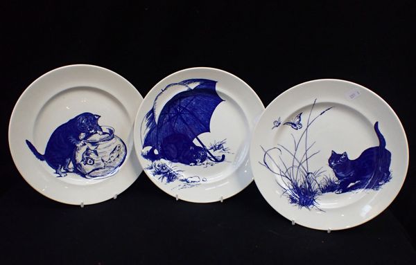 THREE DINNER PLATES, COPIES OF THE KINGSTON LACY CAT SERVICE