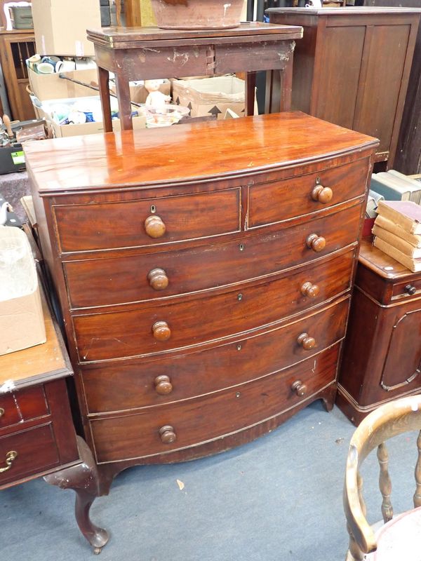 A 19TH CENTURY MAHOGANY BOWFRONT CHEST OF DRAWERS