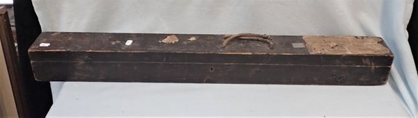 A CASED EARLY 20TH CENTURY MARINE BAROMETER