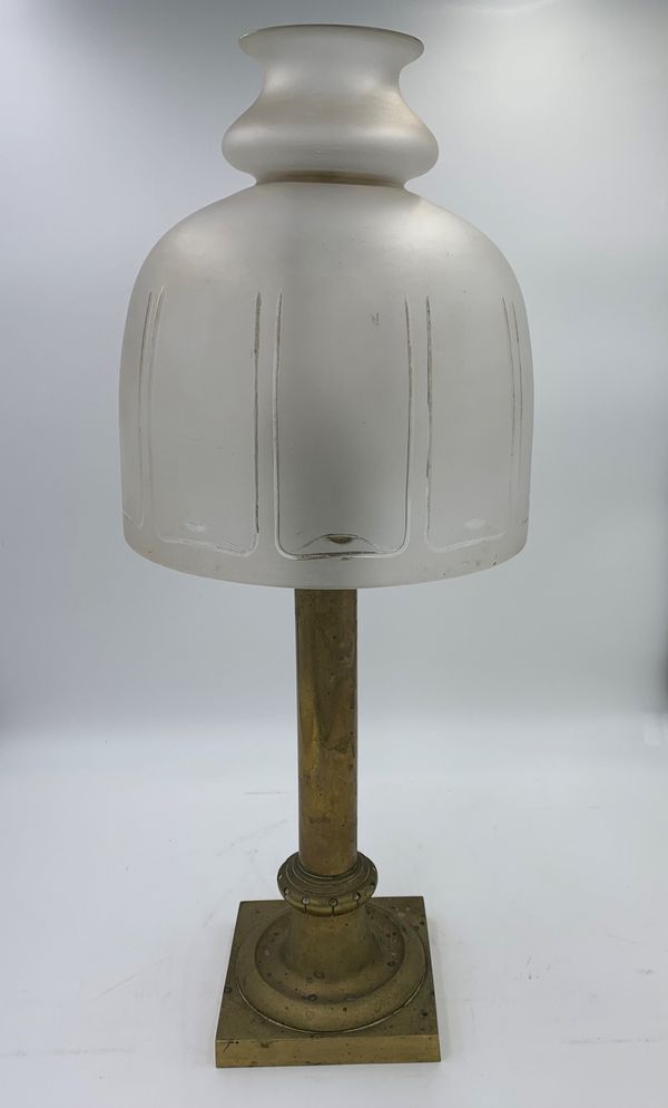 A GEORGE IV BRASS AND CUT GLASS MOUNTED TABLE LAMP,