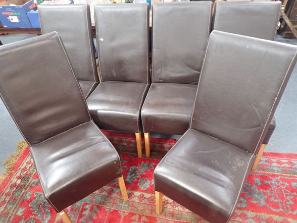 A SET OF SIX CONTEMPORARY DINING CHAIRS