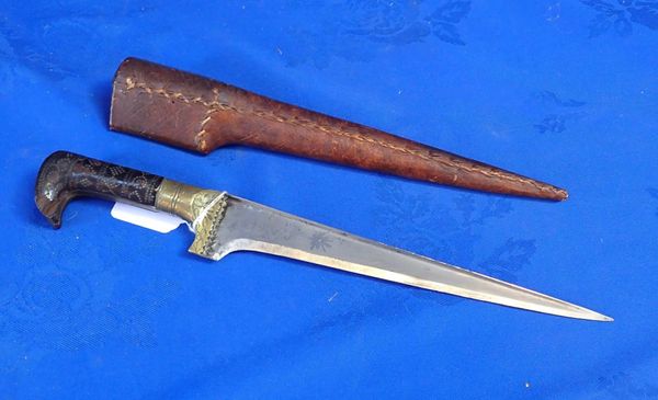 A PESH-KABZ DAGGER