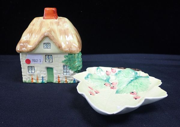 CARLTON WARE COTTAGE SUGAR BOWL