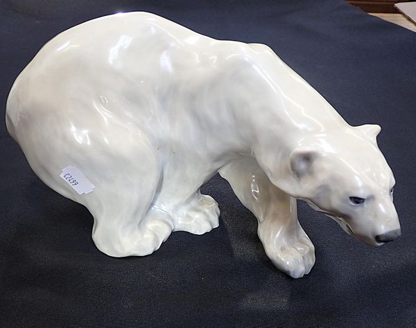 A ROYAL COPENHAGEN MODEL OF A POLAR BEAR