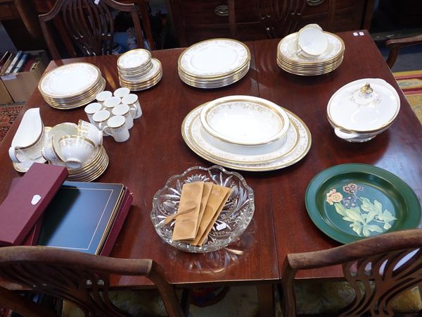 A ROYAL DOULTON PART DINNER SERVICE 'BELMONT'