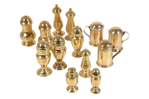 A COLLECTION OF ENGLISH BRASS POUNCE POTS, CASTORS AND SHAKERS,