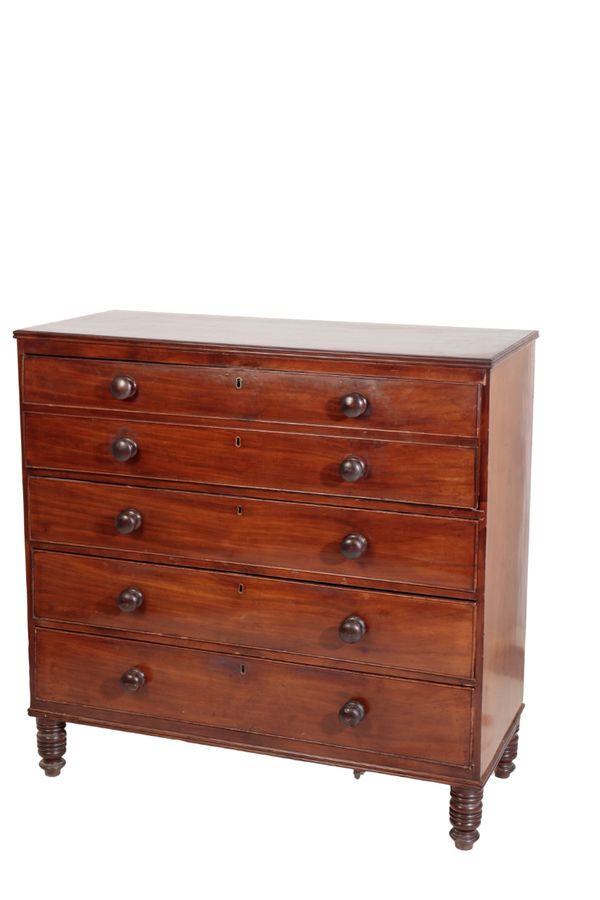 A GEORGE IV MAHOGANY SECRETAIRE CHEST OF DRAWERS,