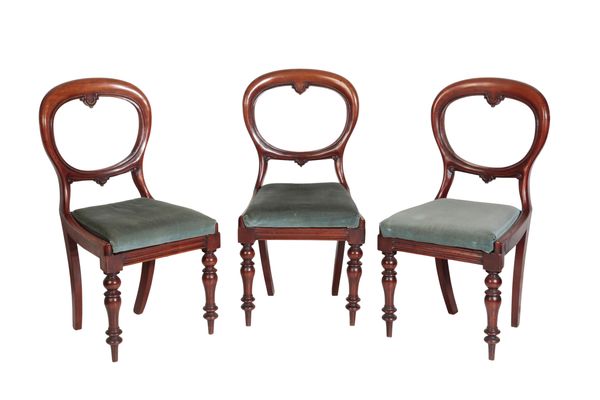 A SET OF SIX VICTORIAN WALNUT 'BALLOON BACK' DINING CHAIRS,