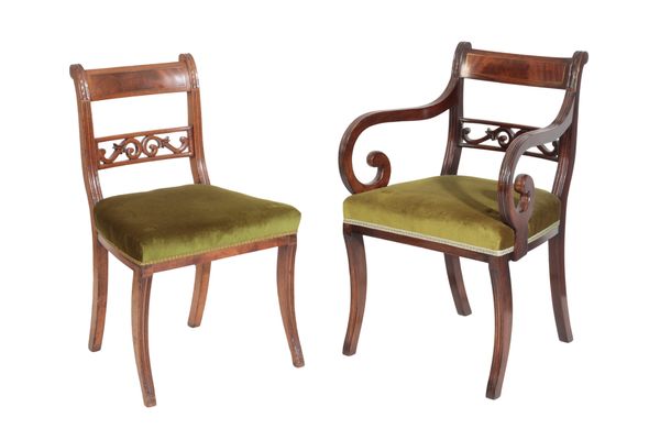 A SET OF EIGHT REGENCY MAHOGANY AND UPHOLSTERED DINING CHAIRS,